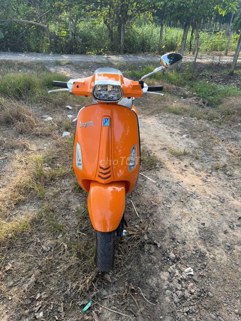 xe nhà đi cần bán vespa2015 gtdd chính chủ kí giấy. Mua bán Xe máy tại Huyện Hóc Môn Tp Hồ Chí Minh được đăng bởi Thanh Phong hình 3