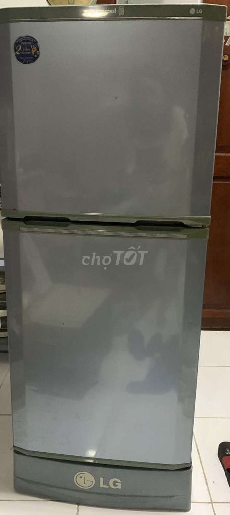 Tủ lạnh LG 150 lít đang hoạt động tốt