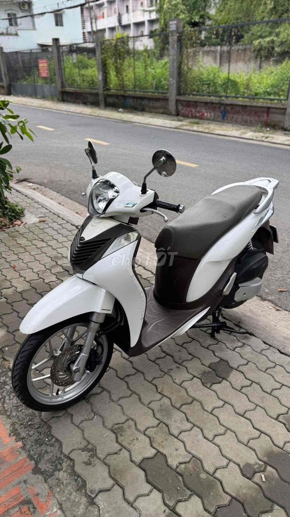 SH Mode 2014. Mua bán Xe máy tại Quận Bình Thạnh Tp Hồ Chí Minh được đăng bởi Quyphan hình 5