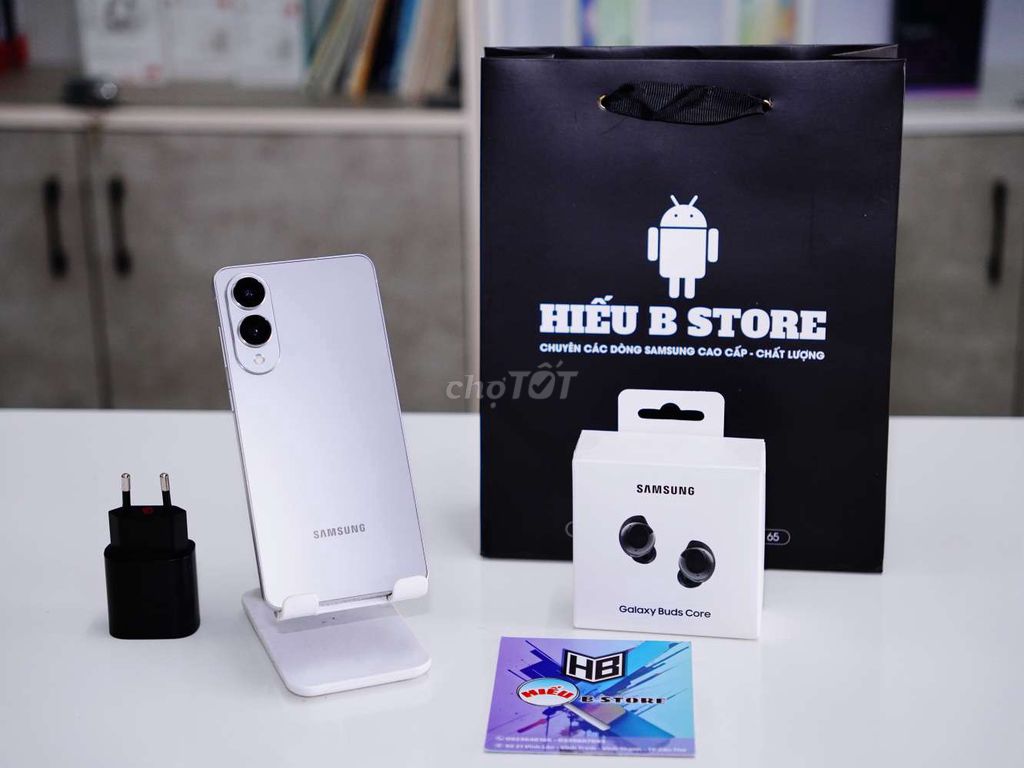 S25 Egde 12/256GB Còn Bh chính hãng đẹp 99%. Mua bán Điện thoại tại Thành phố Long Xuyên An Giang được đăng bởi HIẾU B STORE hình 1