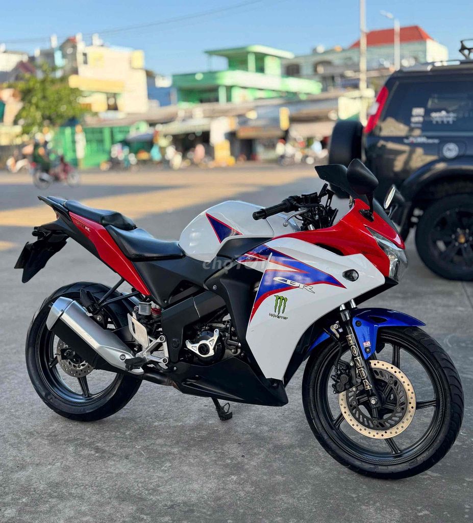 Honda CBR150 50000 KM Đỏ Trắng Xanh Thái Lan