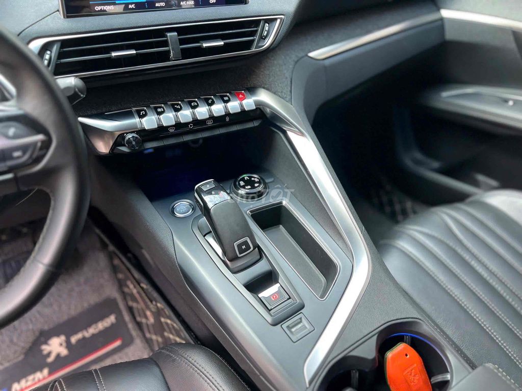 Peugeot 5008 Allure 1 chủ gốc SG có full ls có BH. Mua bán Ô tô tại Quận Tân Phú Tp Hồ Chí Minh được đăng bởi Kim Ngân Xe Lướt hình 13