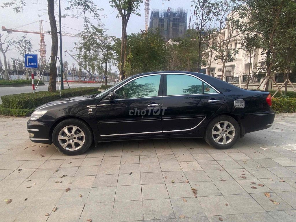 Toyota Camry 2.4G 2005, черный, АКПП