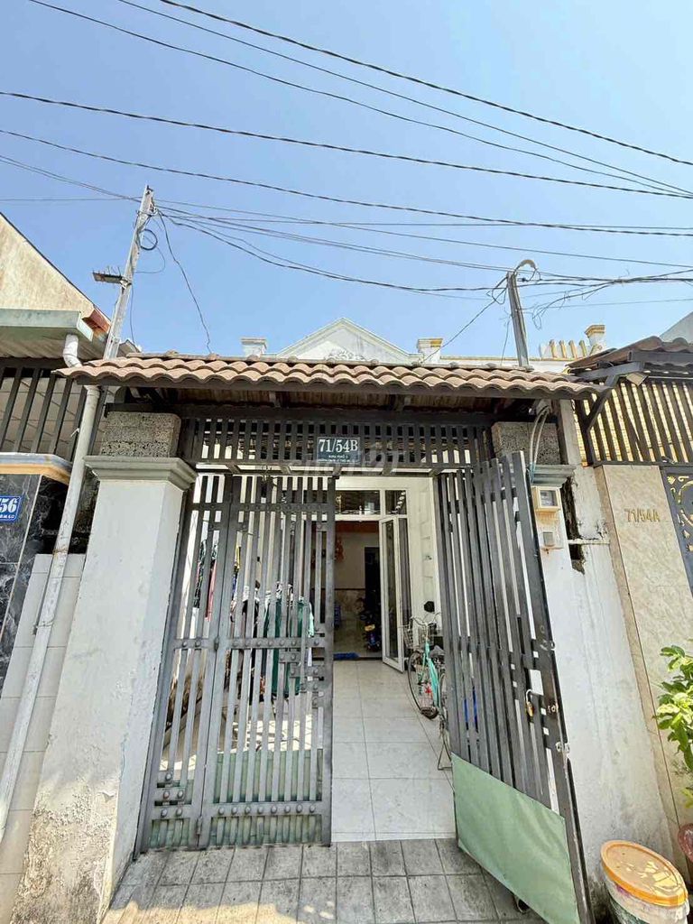 Nhà 1 lửng 1 lầu 3Pn ( có PN tầng trệt) dài 18m đường Thới An 16