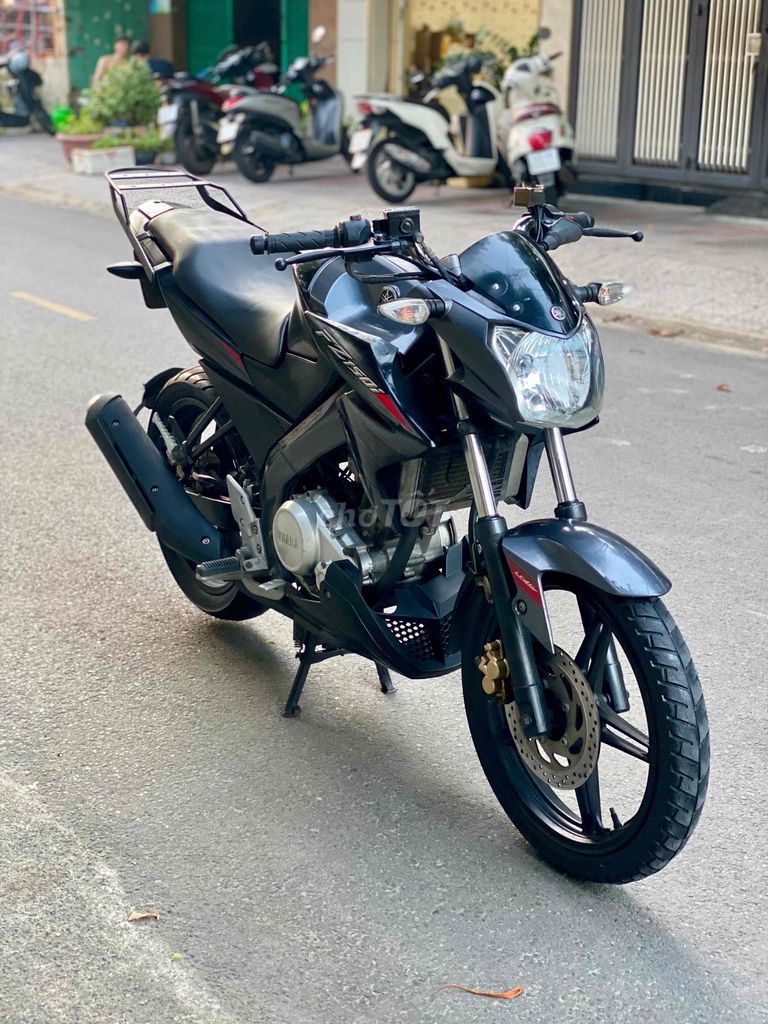 🌈 Красивая столярная машина Yamaha FZ150Fi 👉 С РАССРОЧКОЙ