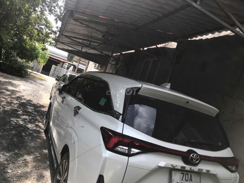 Toyota Veloz Cross 2022  - 166505 km. Mua bán Ô tô tại Huyện Tân Biên Tây Ninh được đăng bởi trần thị thùy vân hình 5