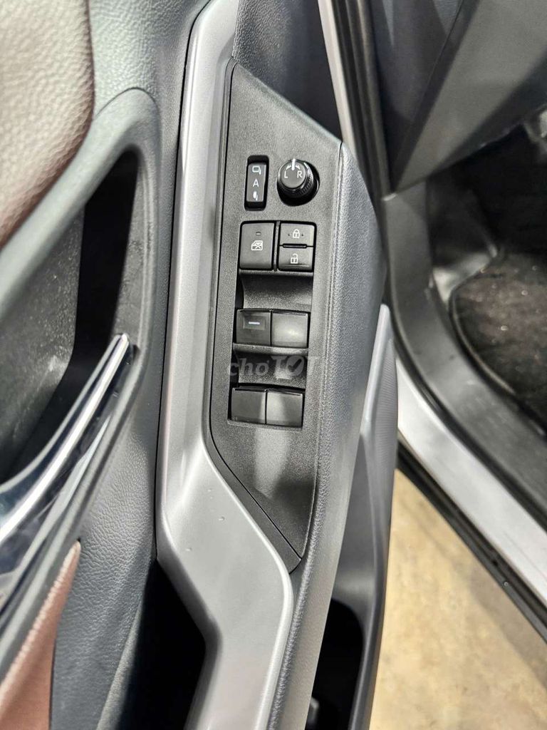 TOYOTA INNOVA CROSS HYBRID. Mua bán Ô tô tại Thành phố Thủ Đức Tp Hồ Chí Minh được đăng bởi Ms Hiệp  hình 11