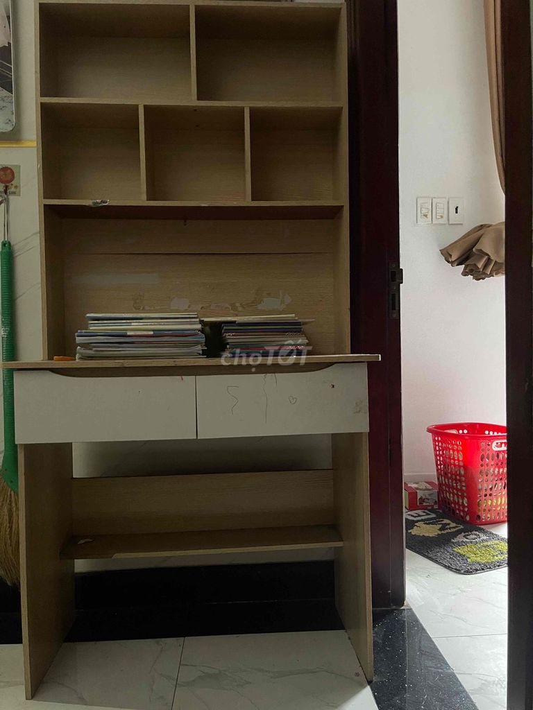Bàn học gỗ Nâu, Trắng. Mua bán Bàn ghế tại Quận Tân Bình Tp Hồ Chí Minh được đăng bởi lê hình 1