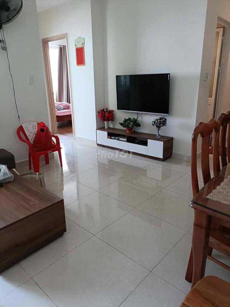 Rent · 2 bd · 62 м² · Quận 8, ул. Trịnh Quang Nghị