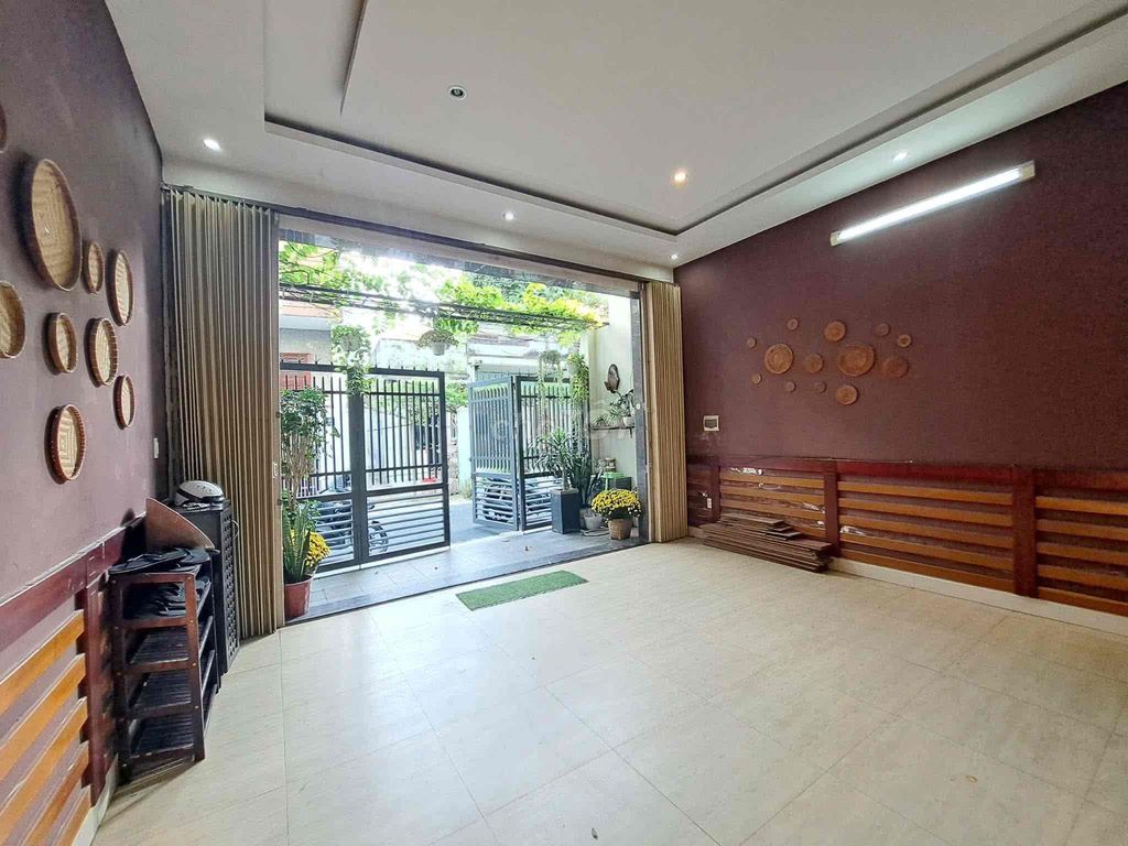 CHO THUÊ NHÀ NGUYÊN CĂN 4PN KHÉP KÍN VIEW BIỂN PHẠM VĂN ĐỒNG