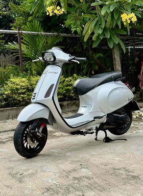 Vespa Sprint 125 đèn Led 2015 Bstp 9 chủ. Mua bán Xe máy tại Quận Bình Tân Tp Hồ Chí Minh được đăng bởi Hoàng Tuấn