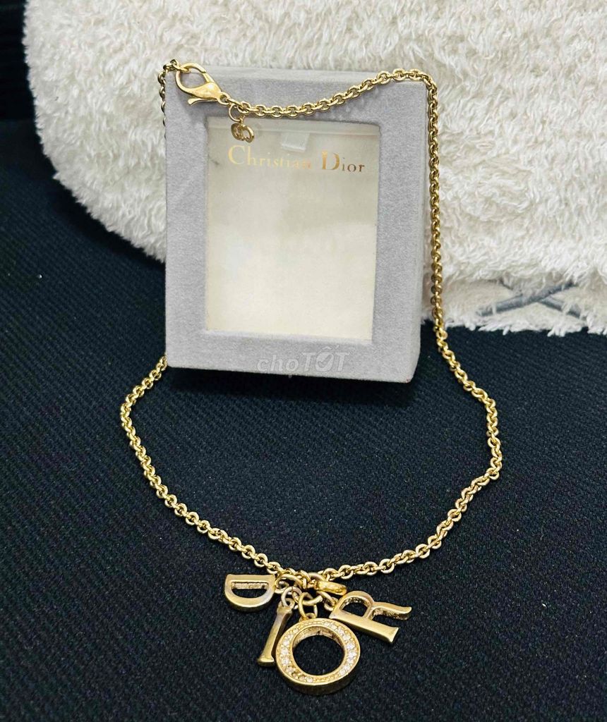 Dây chuyền Dior Auth