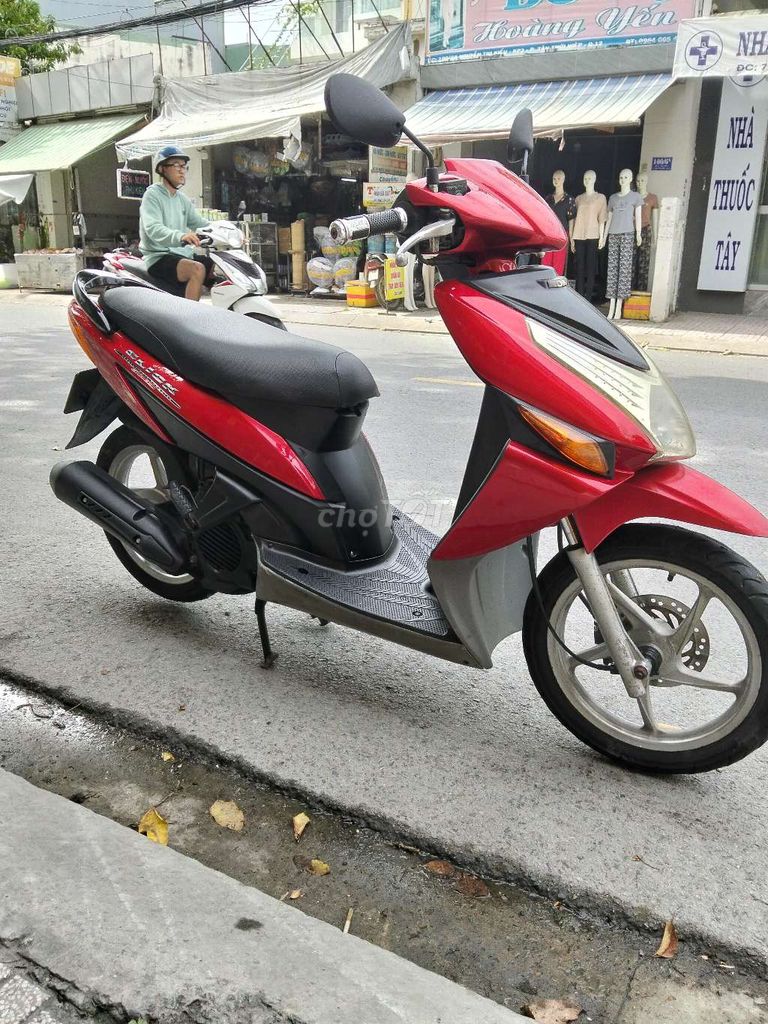 Honda Click màu Đỏ. Mua bán Xe máy tại Quận 12 Tp Hồ Chí Minh được đăng bởi Tien Dinh hình 4