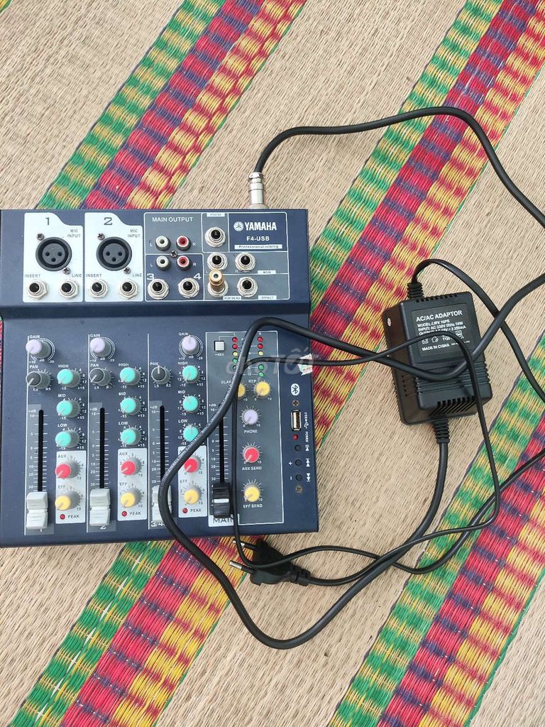 Mixer âm thanh Yamaha F4-USB Xanh đen. Mua bán Tivi, Âm thanh tại Huyện Cầu Ngang Trà Vinh được đăng bởi Sang Tran hình 1
