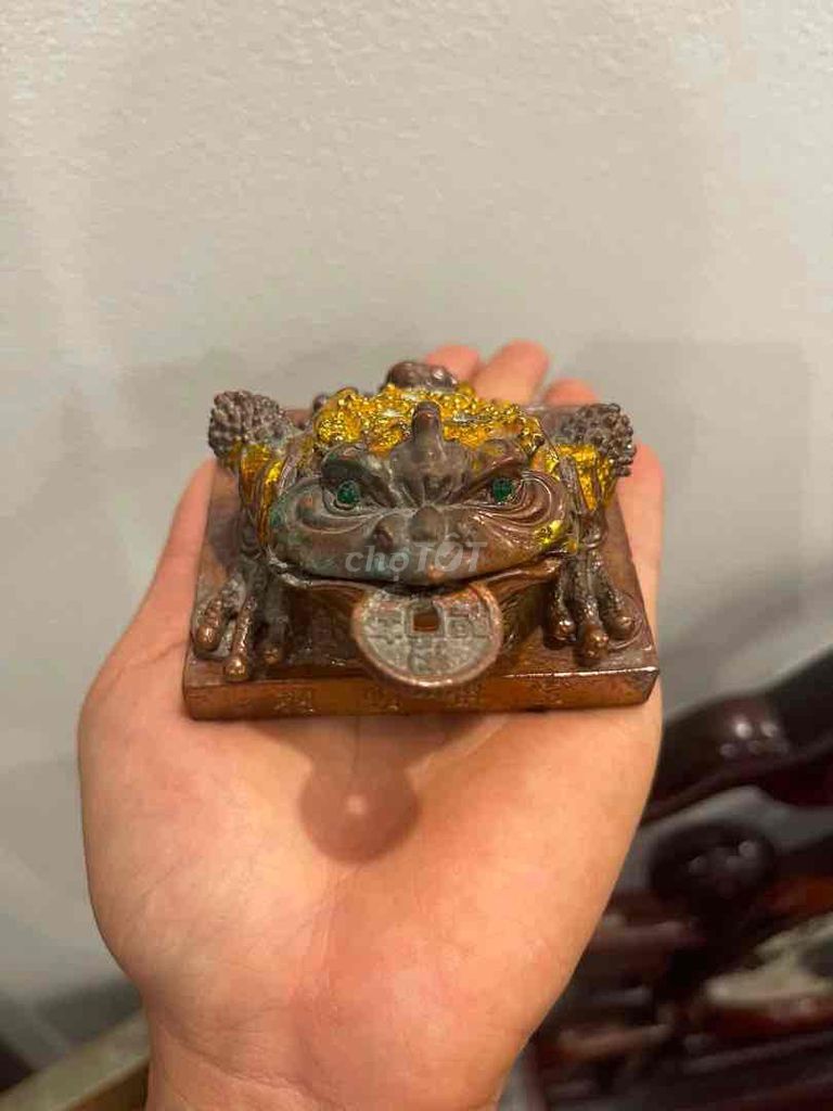 Thiềm thừ Hợp kim màu Đồng