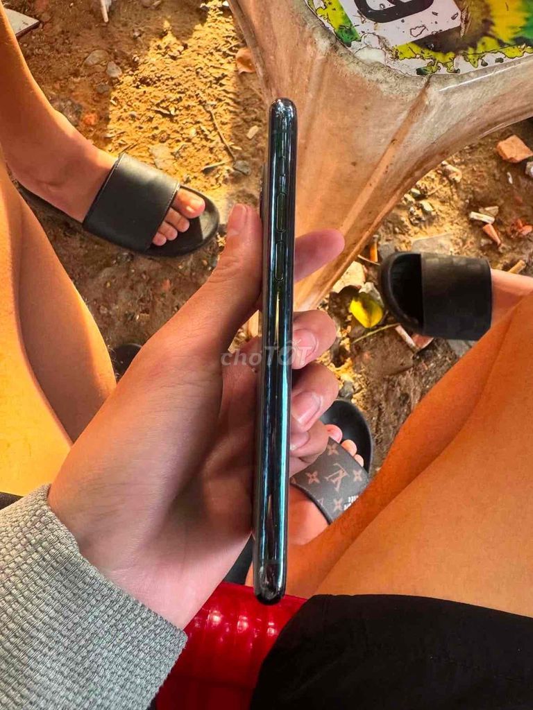 Apple iPhone 11 Pro Xanh rêu. Mua bán Điện thoại tại Quận Ninh Kiều Cần Thơ được đăng bởi Trịnh Chấn Huy hình 1