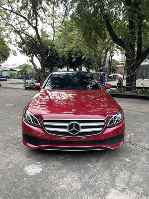 Mercedes-Benz E180 2020 Đỏ