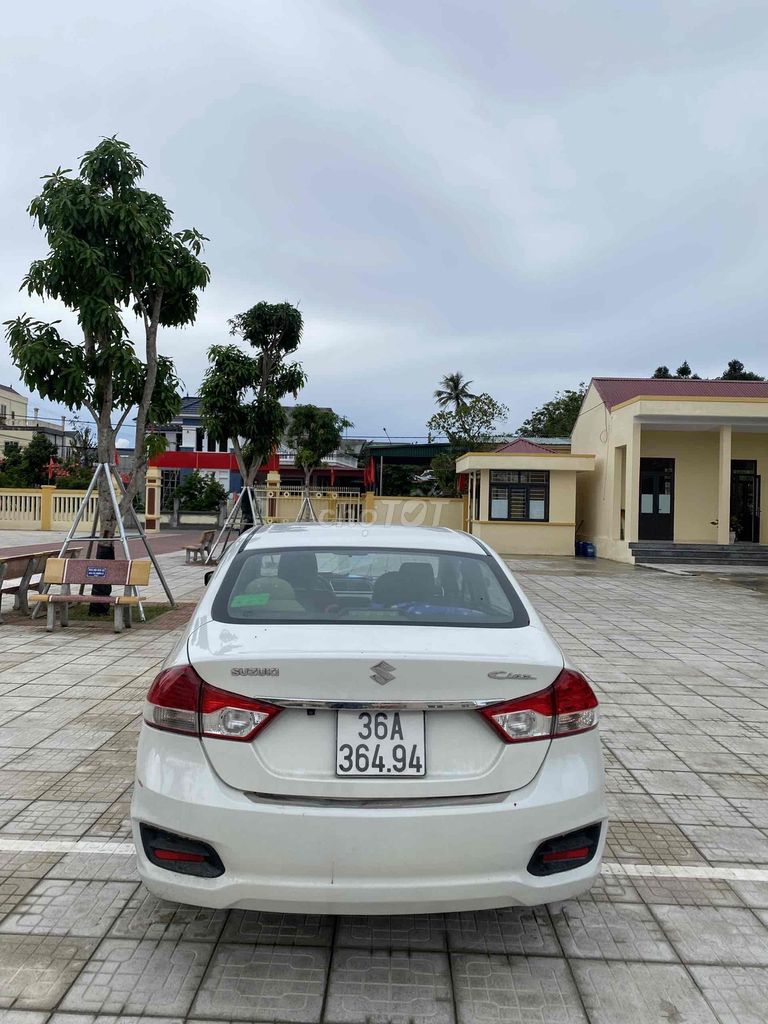 Suzuki Ciaz 2018 1.4 AT - 140000 km. Mua bán Ô tô tại Thị xã Nghi Sơn Thanh Hóa được đăng bởi Quỳnh Nguyễn hình 3
