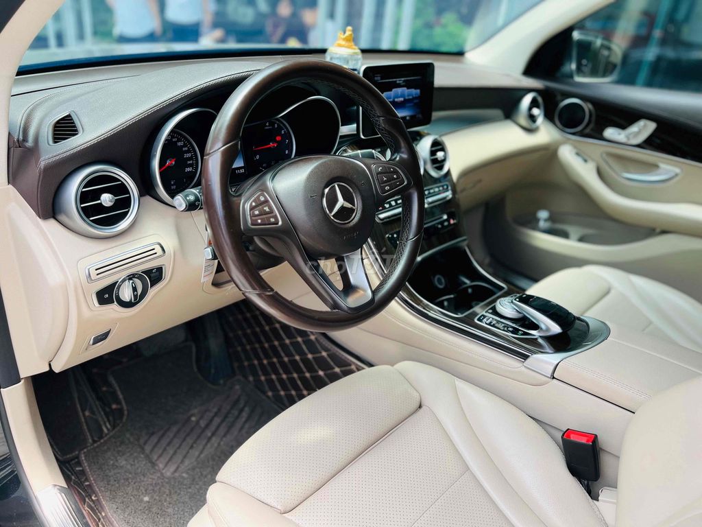 MER GLC200 2018 ĐEN KEM BẢO DƯỠNG FULL HÃNG. Mua bán Ô tô tại Thành phố Thủ Đức Tp Hồ Chí Minh được đăng bởi Phước An hình 18