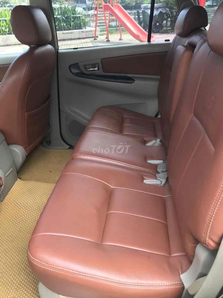 Toyota Innova 2014 G - 110000 km. Mua bán Ô tô tại Quận Thanh Khê Đà Nẵng được đăng bởi Trần văn Tuấn hình 5