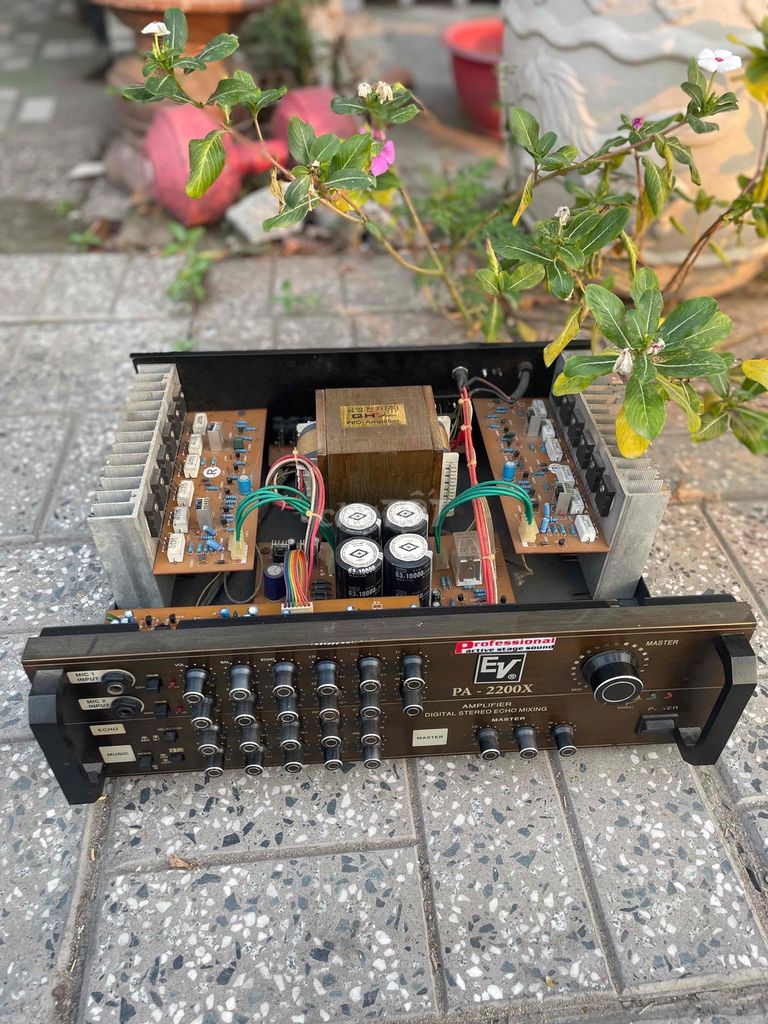 Amply karaoke EV PA-2200X 12 Sò lớn.. Mua bán Tivi, Âm thanh tại Thành phố Long Xuyên An Giang được đăng bởi Huynhloc Huynhloc hình 1