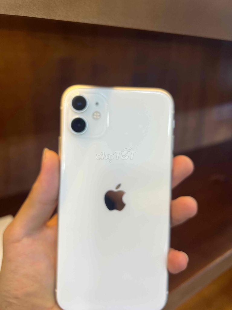 Apple iPhone 11 64GB Trắng Đã qua sử dụng. Mua bán Điện thoại tại Thành phố Đà Lạt Lâm Đồng được đăng bởi HỒNG QUANG hình 1