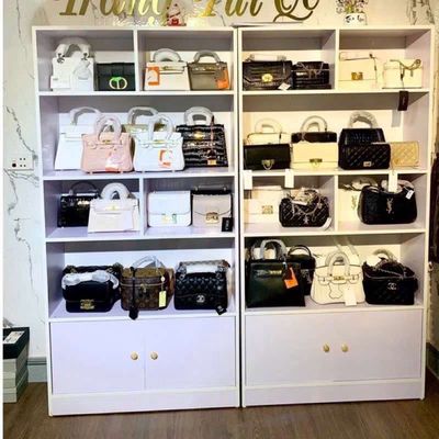Kệ sách chữ u có tủ có tấm hậu phía sau. Mua bán null tại Quận Cẩm Lệ Đà Nẵng được đăng bởi Trần thuỳ dung