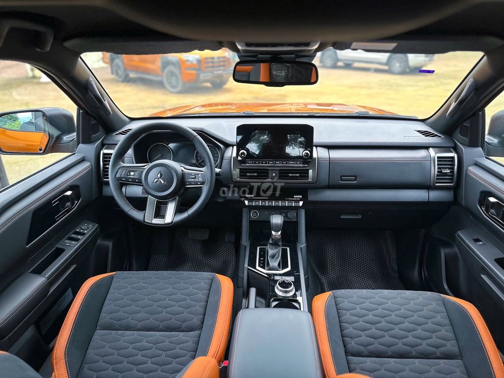 Mitsubishi Triton MỚI 100% + TRƯỚC BẠ + QUÀ TẶNG. Mua bán Ô tô tại Quận 1 Tp Hồ Chí Minh được đăng bởi Minh Phươngg hình 11