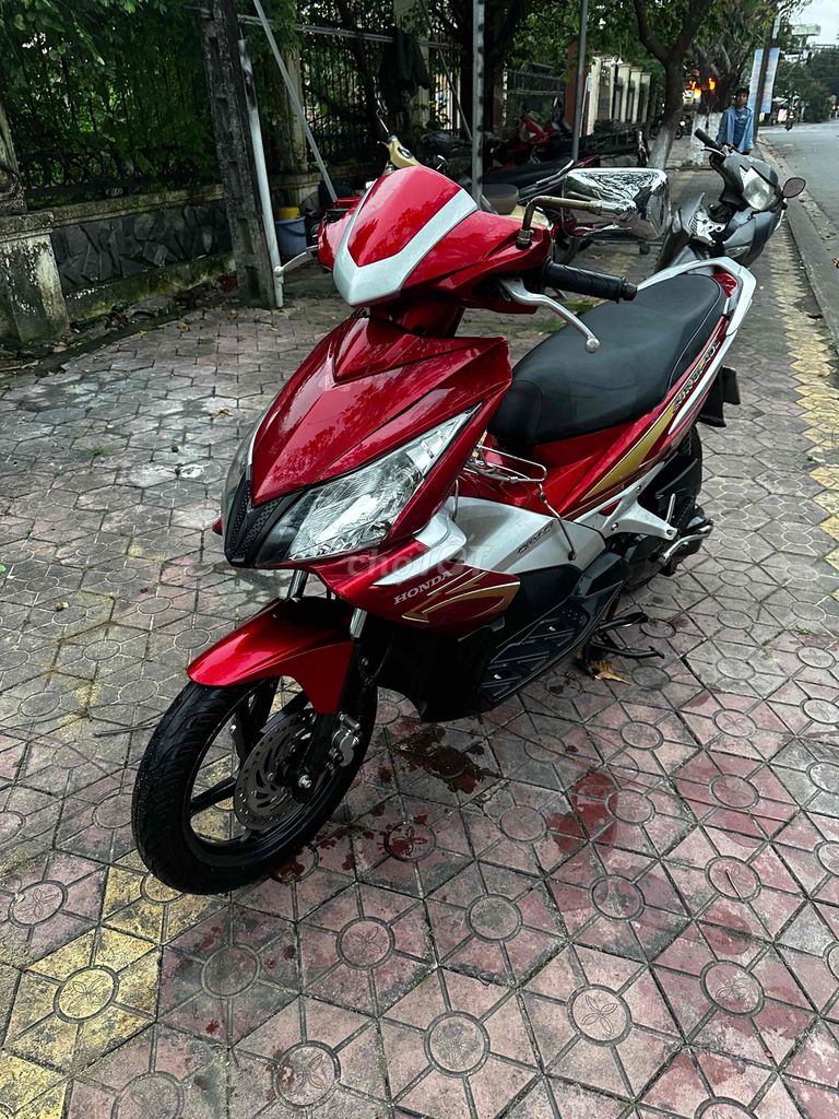 Ab 2010 fi máy êm xe ngon sạch đẹp đã lên đèn thái. Mua bán Xe máy tại Thành phố Quảng Ngãi Quảng Ngãi được đăng bởi Hien hình 5