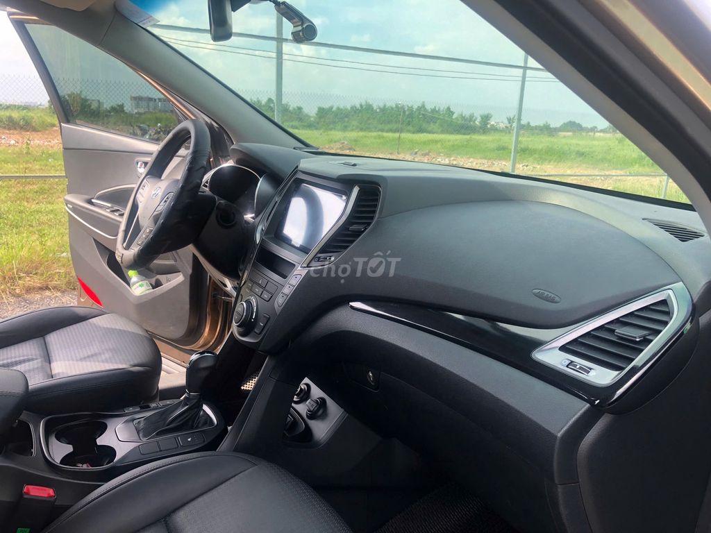 Hyundai Santa Fe 2015 2.2L 4WD - 41000 km. Mua bán Ô tô tại Huyện Hóc Môn Tp Hồ Chí Minh được đăng bởi Huy Hyundai hình 13