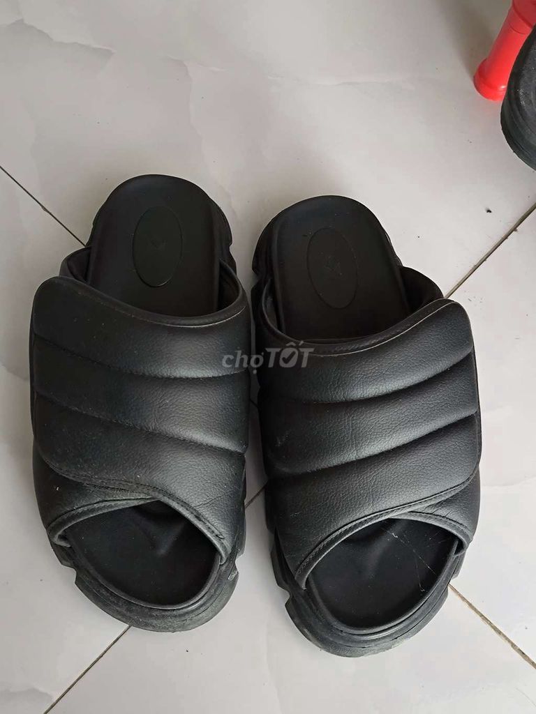 Dép The Wolf Da Đen. Mua bán Giày dép tại Huyện Phong Điền Cần Thơ được đăng bởi Trạng Huỳnh hình 1
