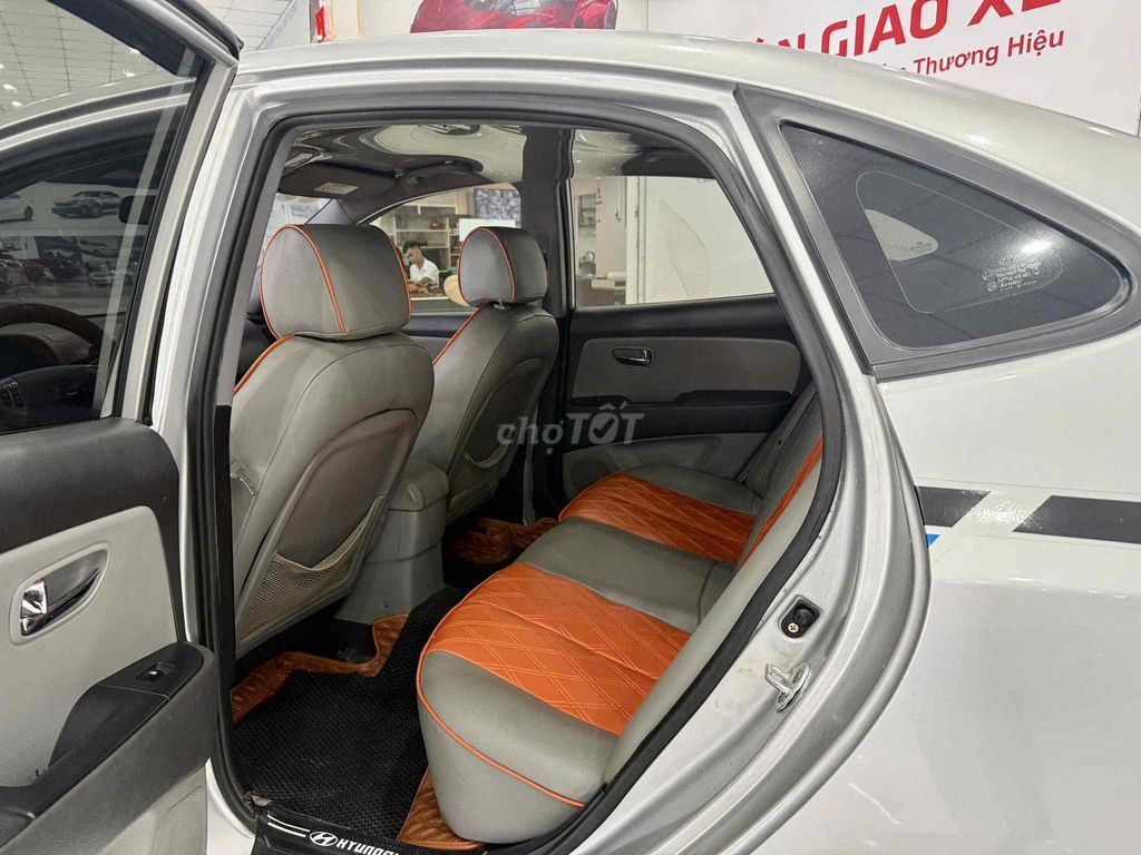 Hyundai Avante 2014 1.6 MT xe gia đình sử dụng. Mua bán Ô tô tại Thành phố Thủ Dầu Một Bình Dương được đăng bởi Dương Tuấn Anh hình 10