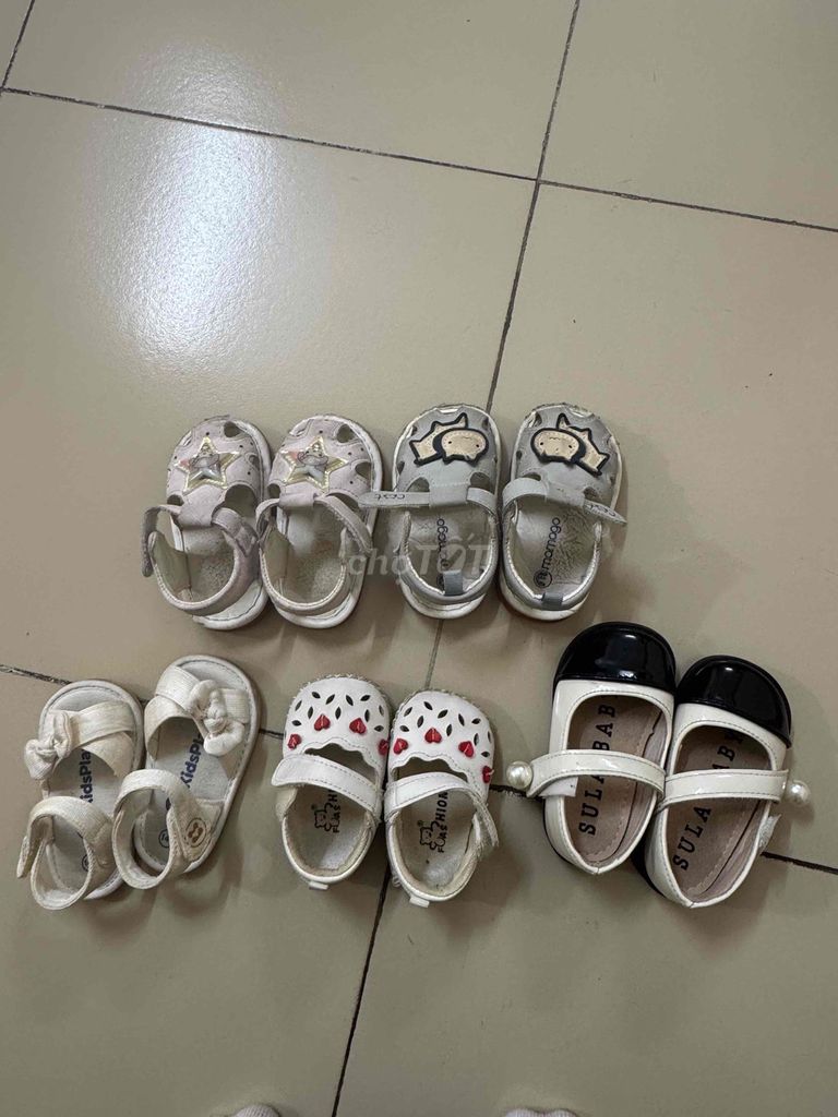 Giày dép bé gái nhiều màu. Mua bán Mẹ và bé tại Quận Thanh Xuân Hà Nội được đăng bởi An Dao hình 1