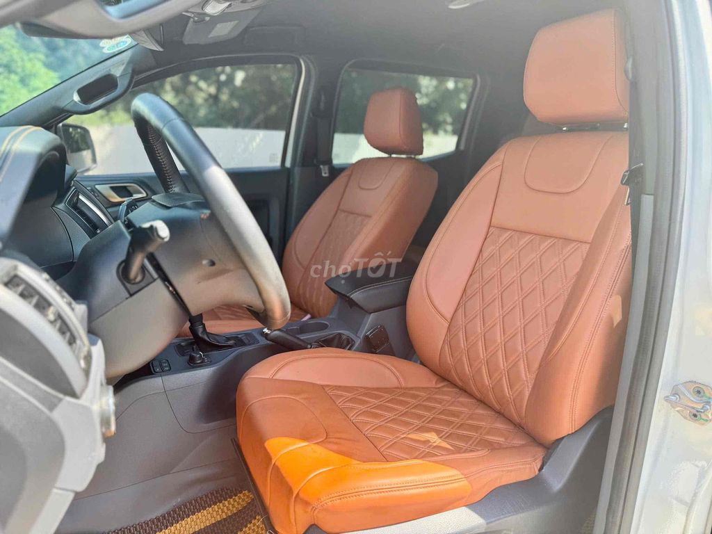 Ford Ranger  Wildtrak 3.2 4x4 AT 2016. Mua bán Ô tô tại Quận Long Biên Hà Nội được đăng bởi Tạ Dũng hình 6