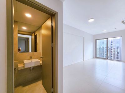 block D, 60m2, 2PN-2WC, view hồ bơi, tầng trung, có gói nội thất CDT. Mua bán căn hộ/chung cư tại Huyện Bình Chánh Tp Hồ Chí Minh được đăng bởi Quốc Khánh AnGia