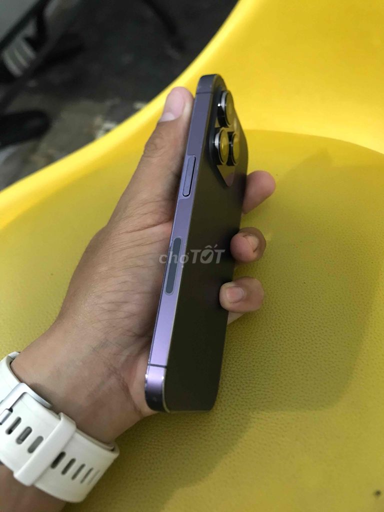 iPhone 14 Pro 128GB Tím LLA. Mua bán Điện thoại tại Quận Tân Bình Tp Hồ Chí Minh được đăng bởi Tuyên hình 1
