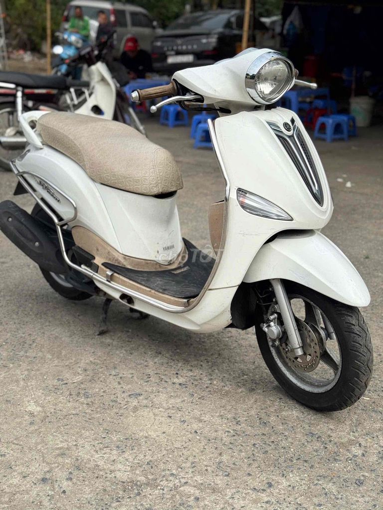 Yamaha Nozza màu Trắng xe đẹp