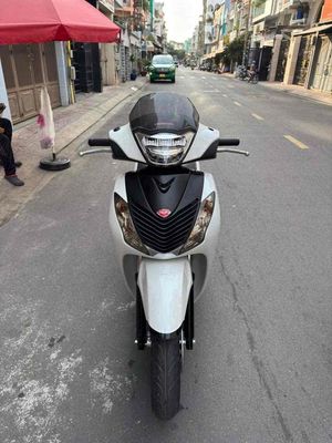 SH150i đời 2010 đầu số 105 nguyên zin chính chủ. Mua bán Xe máy tại Huyện Bình Chánh Tp Hồ Chí Minh được đăng bởi Tên chưa cung cấp