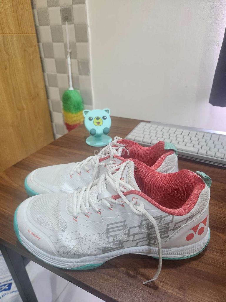 Giày cầu lông Yonex Pyro2 size 43. Mua bán Giày dép tại Quận 8 Tp Hồ Chí Minh được đăng bởi Nguyễn Quang Hảo hình 1