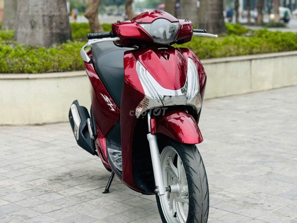 HONDA SH 150I ĐỎ MÁY NGUYÊN BAO SANG TÊN. Mua bán Xe máy tại Quận Nam Từ Liêm Hà Nội được đăng bởi Hoàng Lan hình 4