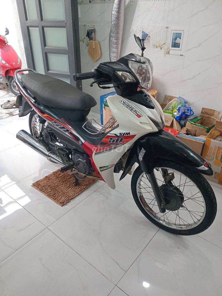 SYM Elegant xe 50 Đỏ Trắng Đen. Mua bán Xe máy tại Quận 7 Tp Hồ Chí Minh được đăng bởi Lê Xuân Thứ hình 2