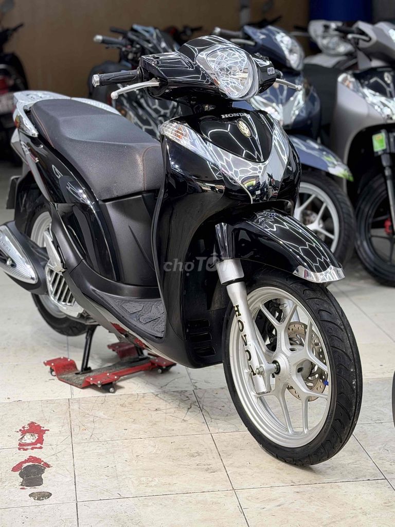 Honda SH Mode 2014 черная, номера Хошимина, 1 хозяин