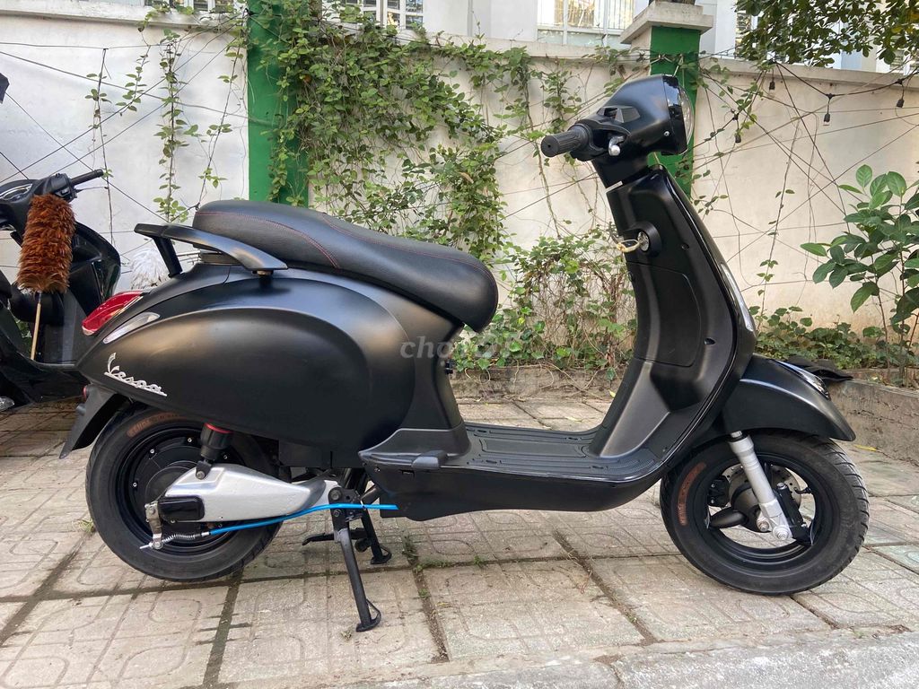 Xe máy điện Vespa Dibao Tesla Đen. Mua bán Xe điện tại Quận Long Biên Hà Nội được đăng bởi Xe điện Huân Linh hình 6