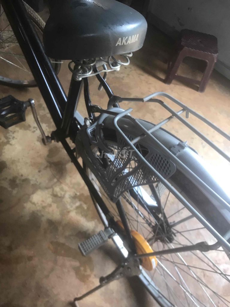 Xe đạp người lớn kim loại màu Đen. Mua bán Xe đạp tại Thị Xã Buôn Hồ Đắk Lắk được đăng bởi Lê Mỹ viên hình 2