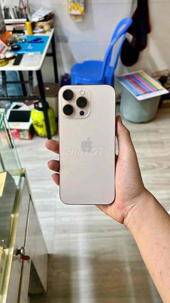 iPhone 16 Pro Max 256GB Vàng. Mua bán Điện thoại tại Thị xã Phú Mỹ Bà Rịa - Vũng Tàu được đăng bởi thuy thu hình 1