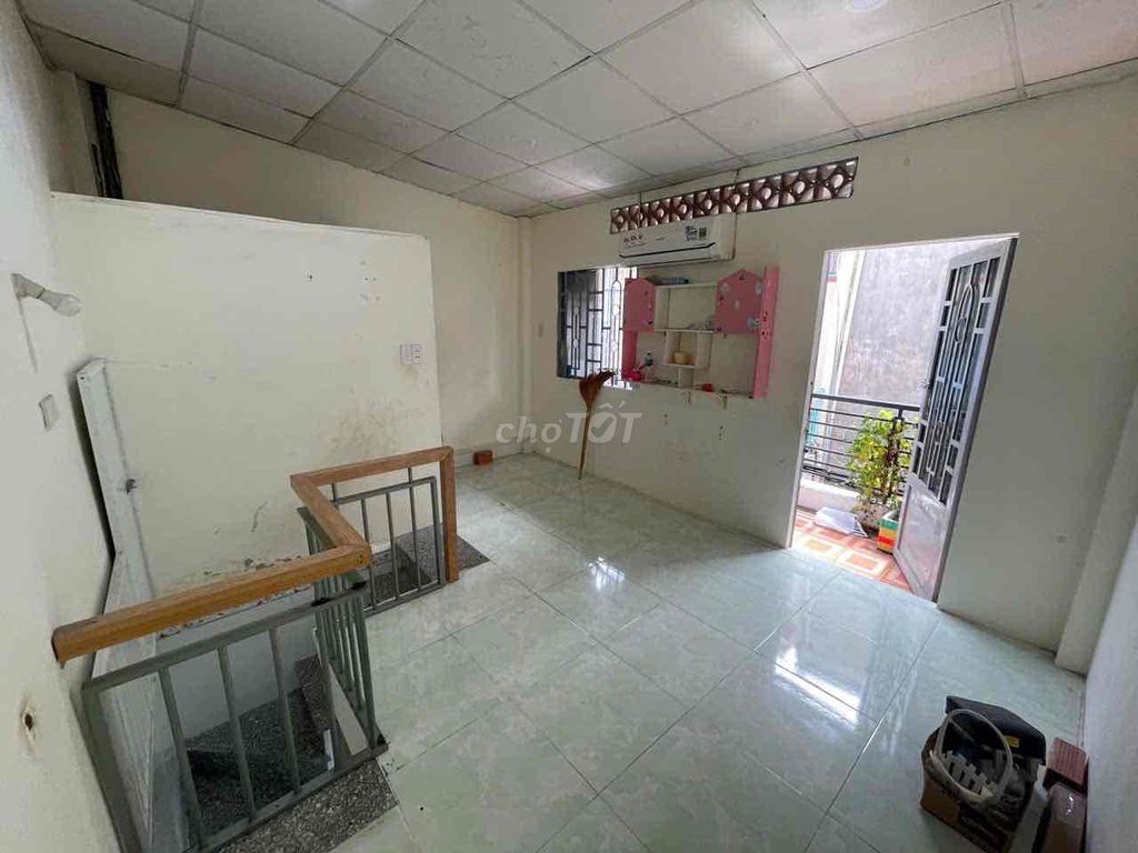 Nhà nhỏ TTH06 - Cần bán gấp