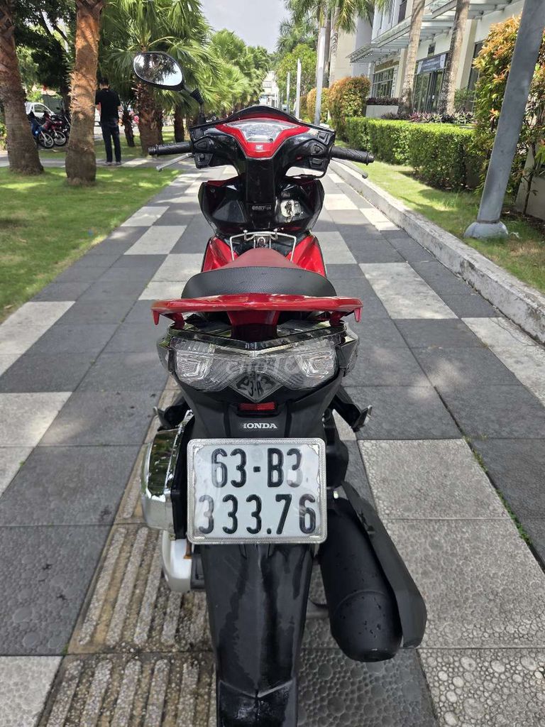 Honda Air Blade 125 2013 Красно-черный