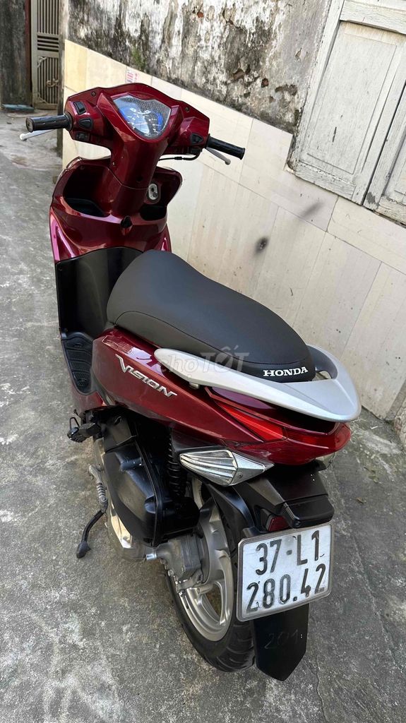 Honda Vision màu Đỏ. Mua bán Xe máy tại Thành phố Vinh Nghệ An được đăng bởi cửa hàng xe máy hồng sáng hình 5