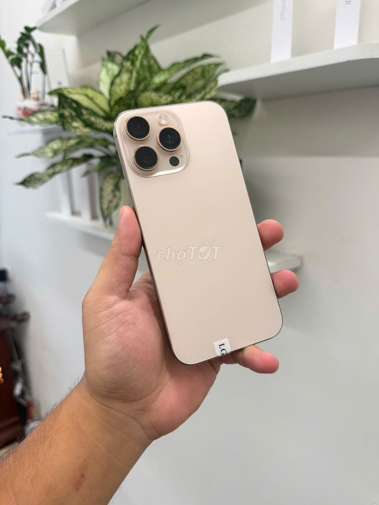 iPhone 16 Pro Max 256GB Sa mạc VN/A giá khá là mềm. Mua bán Điện thoại tại Quận Đống Đa Hà Nội được đăng bởi H iStore hình 1