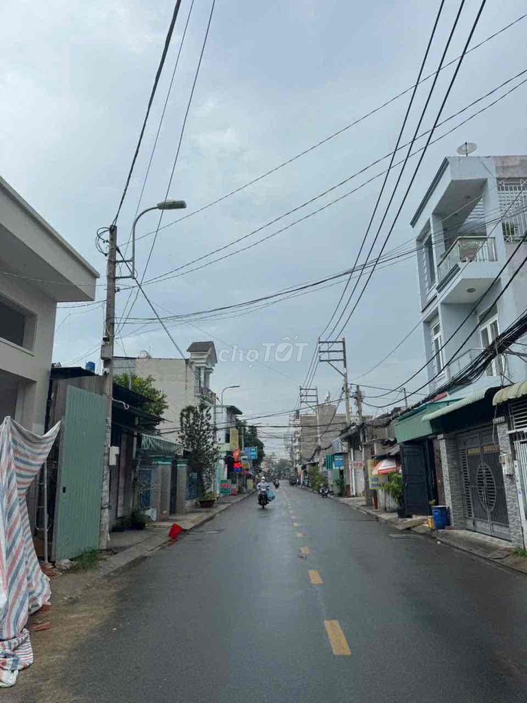 đất mặt tiền đg chính , khu trung tâm , p TTH Q12